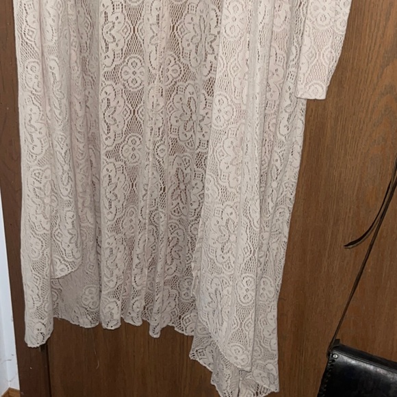 Lace Duster - Picture 3 of 3